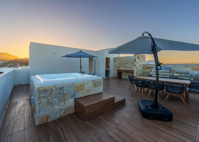 With Private Rooftop In Medano Apartment *